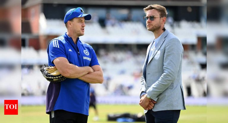 आयएनडी वि इंजी टेस्टः स्टुअर्ट ब्रॉडने हेडिंगले पराभवासाठी भारताच्या संघाच्या निवडीला दोष दिला; एजबॅस्टनसाठी भारतातील खेळण्याच्या इलेव्हनमध्ये दोन बदलांचा आग्रह धरला