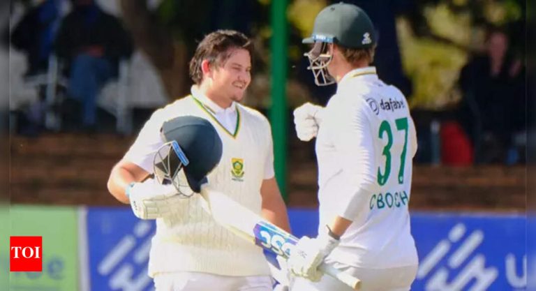 ऐतिहासिक! डेब्यूंट ल्हुआन-ड्रे प्रिटोरियसने जावेद मियानदादचा 48 वर्षांचा विक्रम तोडला, कसोटीच्या इतिहासात 150 गुण मिळवणे सर्वात तरुण झाले.