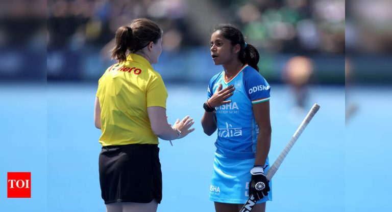 रीलिगेटेड! भारतीय महिलांच्या हॉकी संघाला आठवा सरळ पराभव पत्करावा लागला, चीनकडून २- 2-3 पराभवानंतर नेशन्स चषकात घसरण झाली