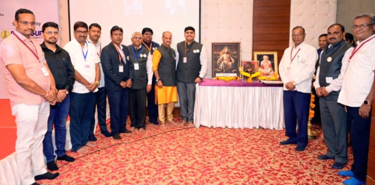 हायड्रोजन निर्मिती कार्यशाळेचे नितीन गडकरींकडून कौतुक