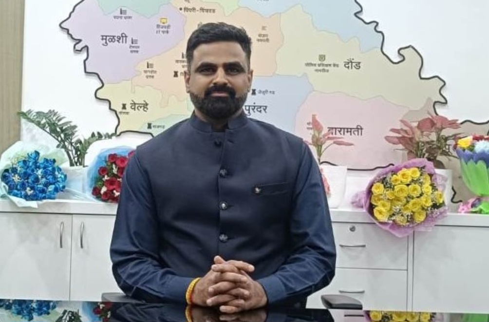 पुणे जिल्ह्यात पाणंद शिवरस्त्याच्या दुतर्फा वृक्षारोपण जिल्हाधिकारी जितेंद्र डुडी