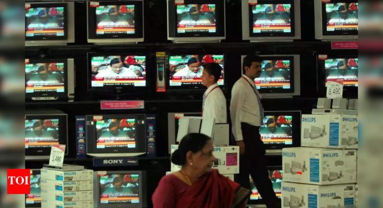 ग्राहक टिकाऊ किरकोळ विक्रेत्यांनी जीएसटीनंतरच्या बम्पर दिवाळीची अपेक्षा केली