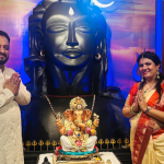 धूट कुटुंब त्यांच्या घरी साडेतीन फूट आदिओगी शिव मूर्ती तयार करते