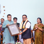 इंधन दीक्षांत नितीन गडकरी म्हणतात की, कौशल्य विकास हे भारत स्वावलंबी बनवण्याची गुरुकिल्ली आहे.