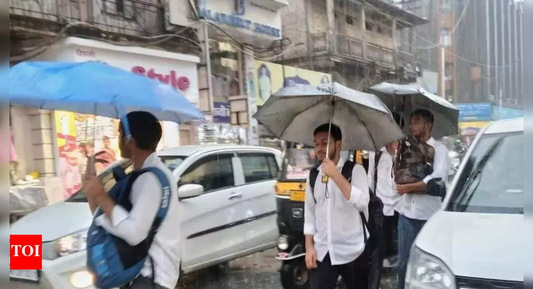 बंगालच्या ताज्या खाडीमुळे पावसाळ्याच्या माघार उशीर होऊ शकेल, महाराष्ट्रासाठी आणखी एक ओले स्पेलः आयएमडी