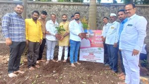 अतुल वायकर यांचा वाढदिवस विविध सामाजिक उपक्रमांनी साजरा