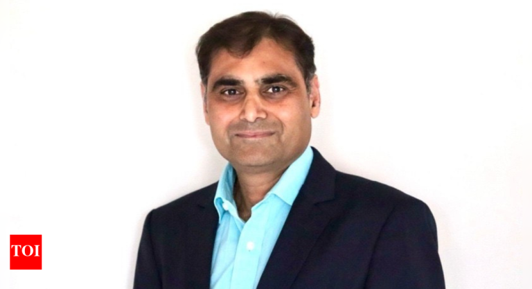 सचिन चौधरी यांना SAP तंत्रज्ञान नेतृत्वासाठी SCRS-WUST ग्लोबल एक्सलन्स अवॉर्ड 2025 ने सन्मानित