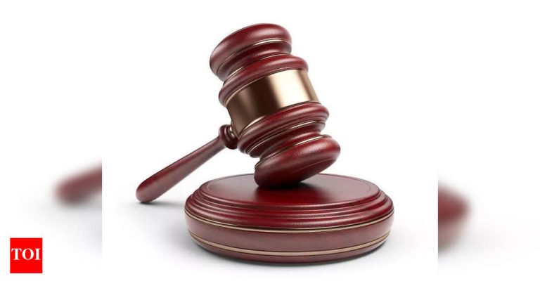 डीव्ही कायदा पती-पत्नीमधील व्यावसायिक वादांवर उपाय देत नाही: पुणे न्यायालय