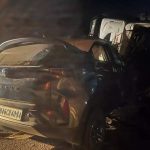 पुणे-मुंबई द्रुतगती मार्गावर ट्रकने मध्यभागी उडी मारून समोरून येणाऱ्या एसयूव्हीला धडक दिल्याने 2 ठार, 4 जखमी