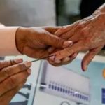 न्यायालयाच्या निकालाशिवाय बेकायदेशीर चिन्ह वाटपानंतर एसईसीने नगरपरिषद, नगर पंचायत निवडणुका थांबवल्या