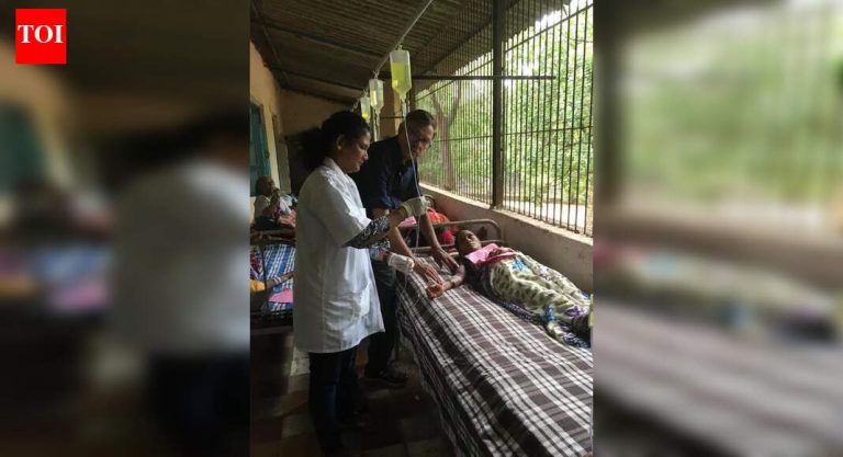 गरिबांची सेवा करणे हे सर्जनचे आयुष्यभराचे ध्येय आहे