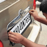 अंतिम मुदत संपली: 27L महाराष्ट्र वाहनांनी अद्याप उच्च सुरक्षा नोंदणी प्लेट्स वापरणे बाकी आहे; आरटीओ अंमलबजावणी सुरू करतील