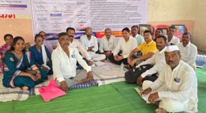 शिरूरमध्ये वाढत्या गुन्हेगारी विरोधात सत्याग्रह निलेश वाळुंज यांचे आमरण उपोषण आमदारांच्या भेटीवरून तालुक्यात चर्चा